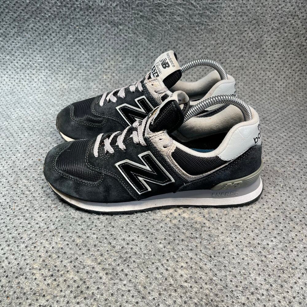 New Balance 574 Black Suede Shoes Size 7.5 Women’s